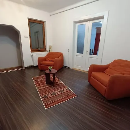 Casa Iulia Брашов
